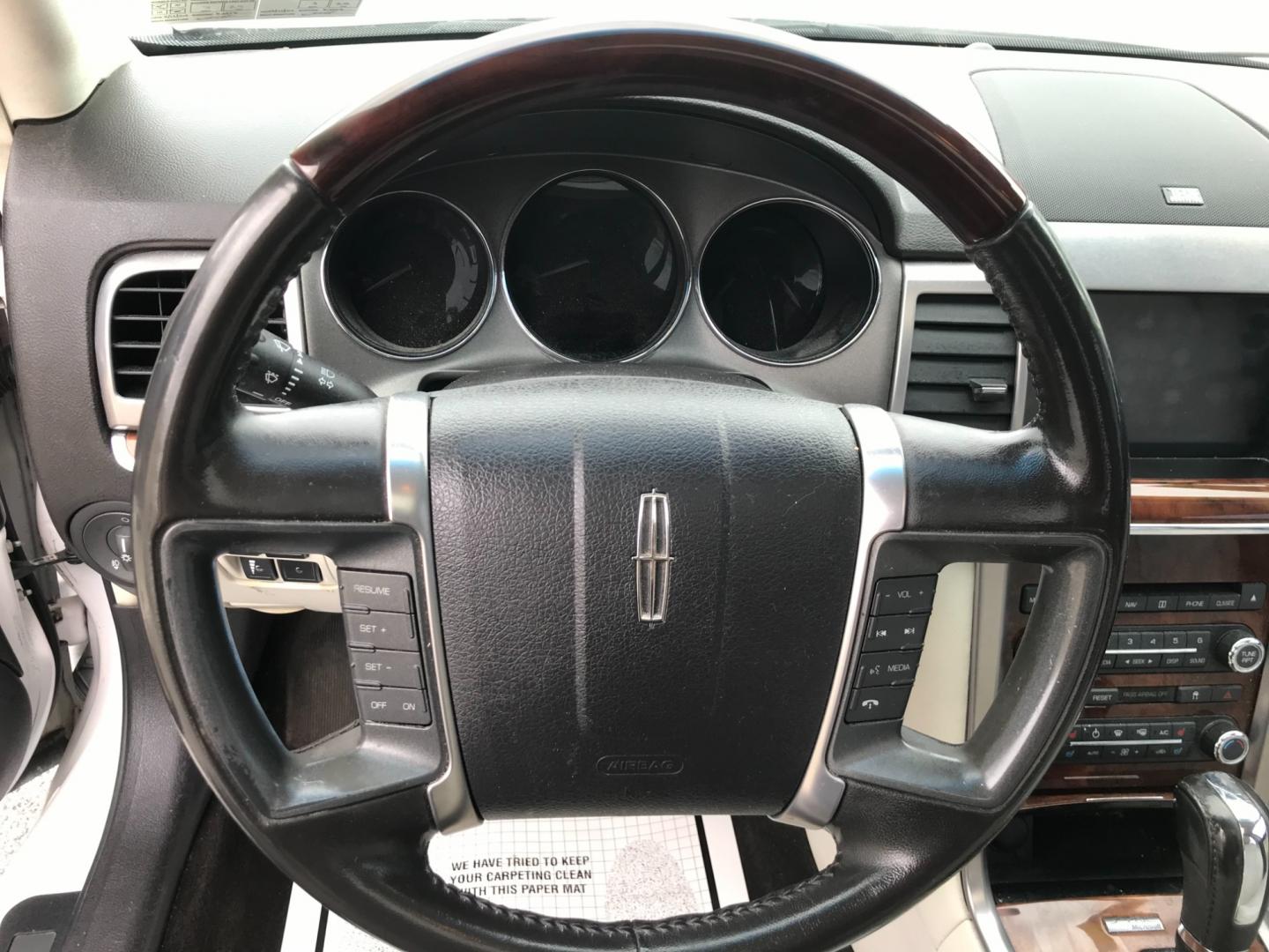 2011 White /Cream Lincoln MKZ (3LNHL2JC4BR) with an 3.5 V6 engine, Automatic transmission, located at 577 Chester Pike, Prospect Park, PA, 19076, (610) 237-1015, 39.886154, -75.302338 - Photo#13